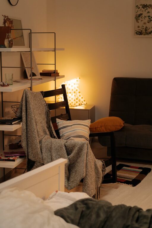 Top Tips for Creating a Cozy and Inviting Reading Nook at Home